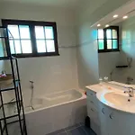 House For 13 People, Heated Pool, Bocce Court