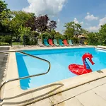 House For 13 People, Heated Pool, Bocce Court Haimps