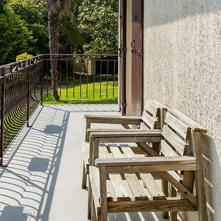 House For 13 People, Heated Pool, Bocce Court * Haimps
