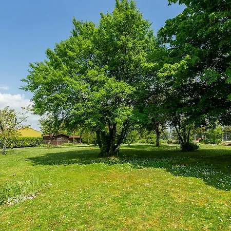 House For 13 People, Heated Pool, Bocce Court