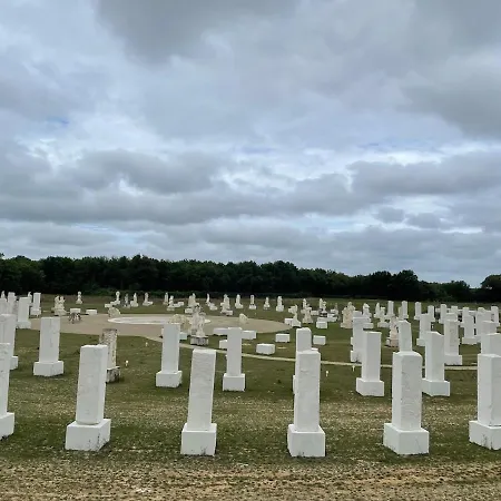 House For 13 People, Heated Pool, Bocce Court * Haimps