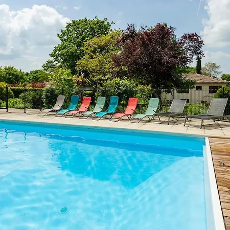 House For 13 People, Heated Pool, Bocce Court Prázdninový dům *