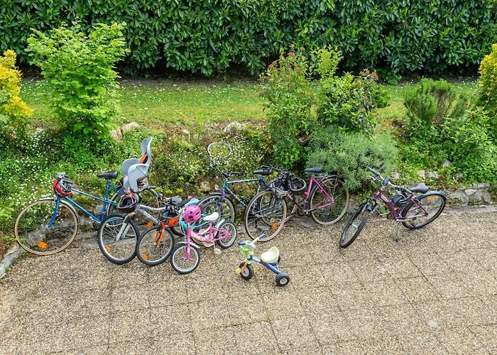 House For 13 People, Heated Pool, Bocce Court Ferienhaus *