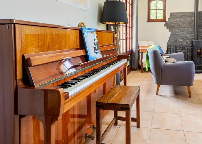 House For 13 People, Heated Pool, Bocce Court Ferienhaus