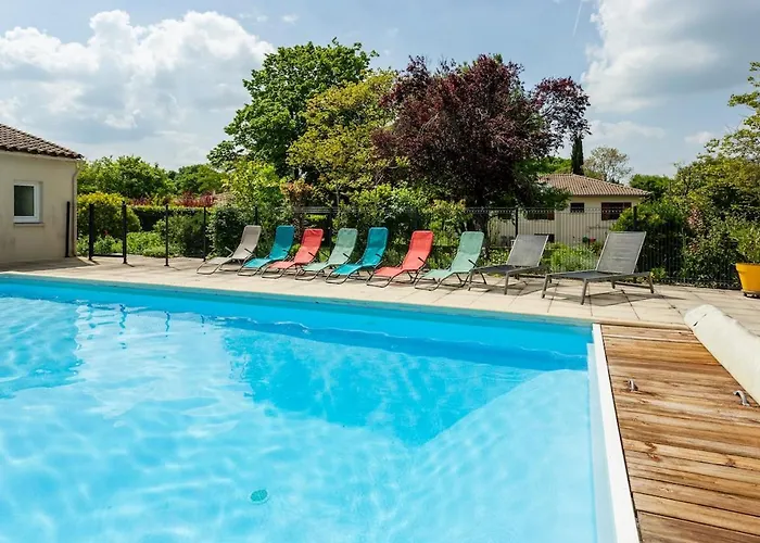 House For 13 People, Heated Pool, Bocce Court Ferienhaus *