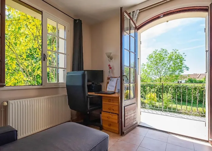 House For 13 People, Heated Pool, Bocce Court Ferienhaus Haimps