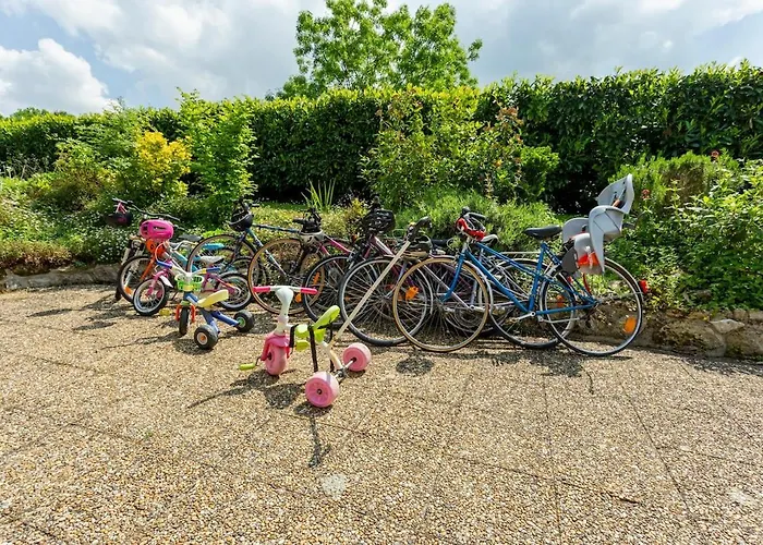 Ferienhaus House For 13 People, Heated Pool, Bocce Court *