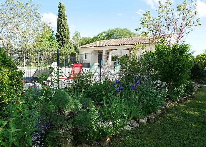 House For 13 People, Heated Pool, Bocce Court Ferienhaus Haimps