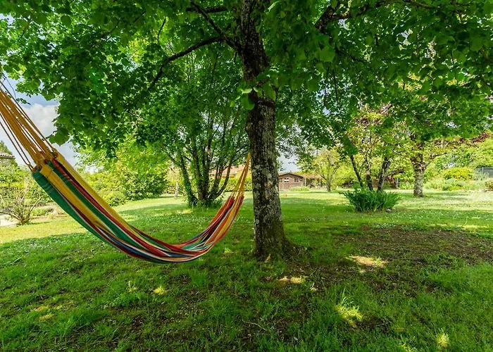 House For 13 People, Heated Pool, Bocce Court * Haimps