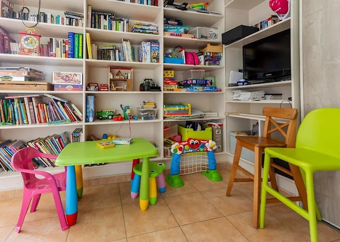 Ferienhaus House For 13 People, Heated Pool, Bocce Court